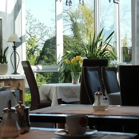 Hotel Brunnenhof 3*